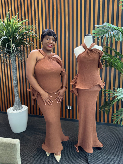 Elegant  sculpted knitted maxi dress